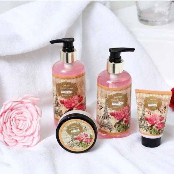 2/$60 Rose Scented Heel Shoe 4pc Gift set - Picture 4 of 4